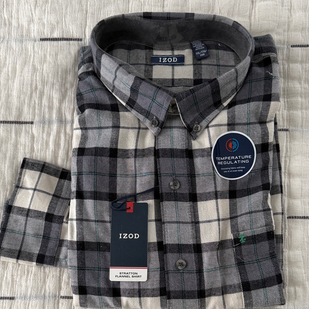 Izod Men's Black and White Plaid Button Down Shirt